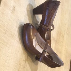 Frye leather pumps with mid arch strap, size 8.5 medium width